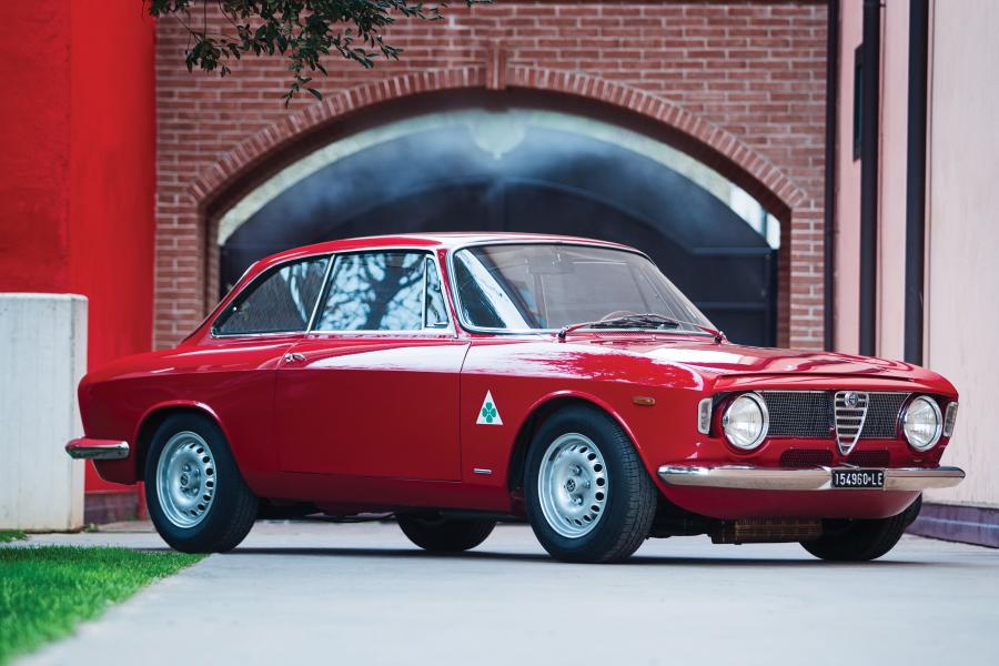  Alfa Romeo Giulia Sprint GTA (105.32) 1965 года  (фото 3 из 23)